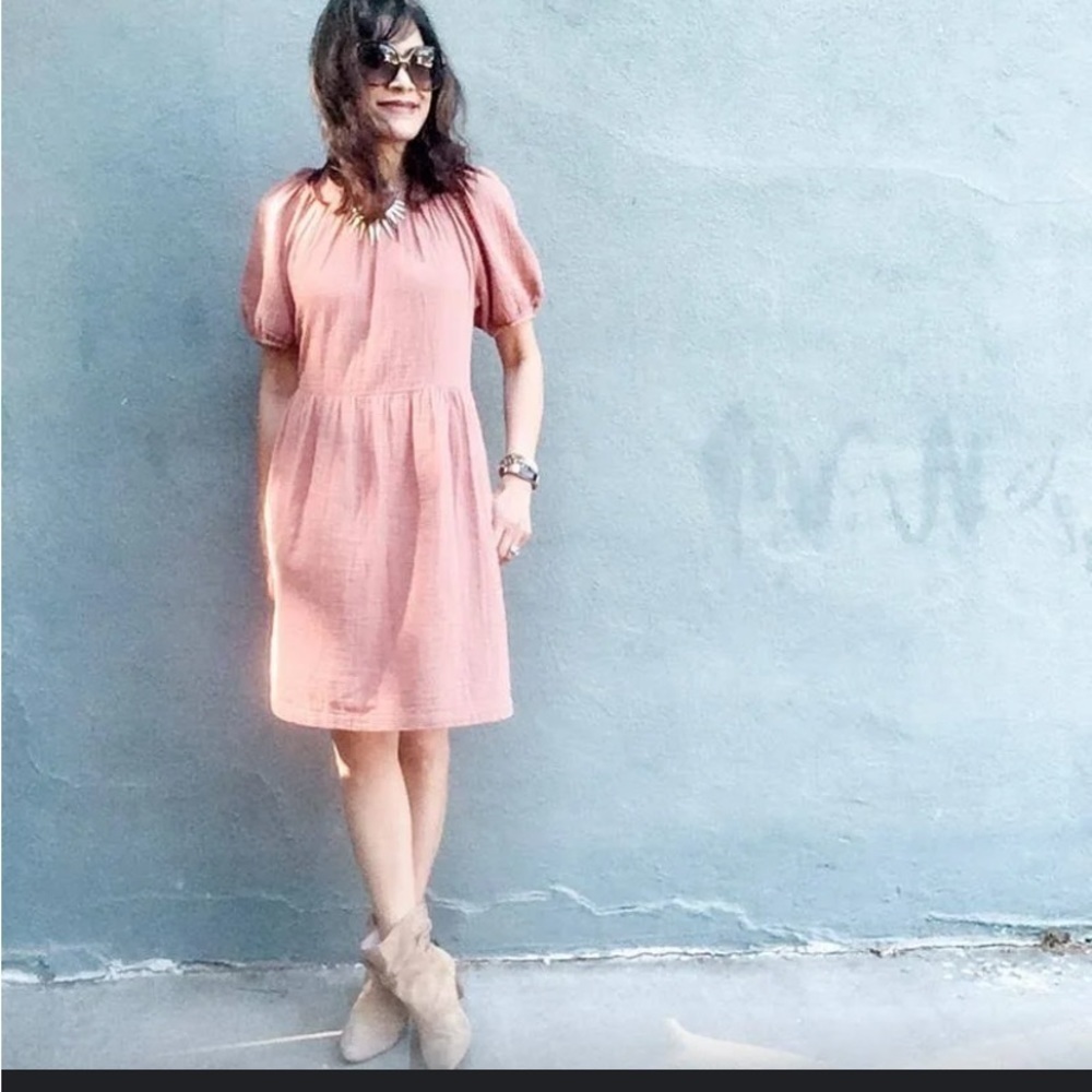 Universal Thread Puff Short Sleeve Crepe Dress